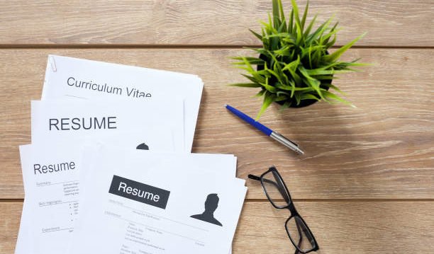 Phân biệt giữa CV và Resume cho người đi xin việc
