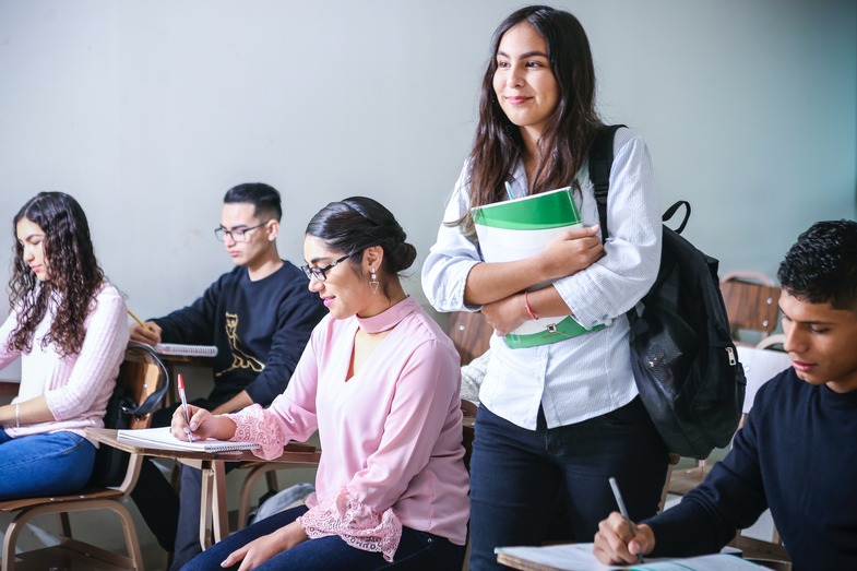 Học ngành thương mại điện tử ra trường làm gì